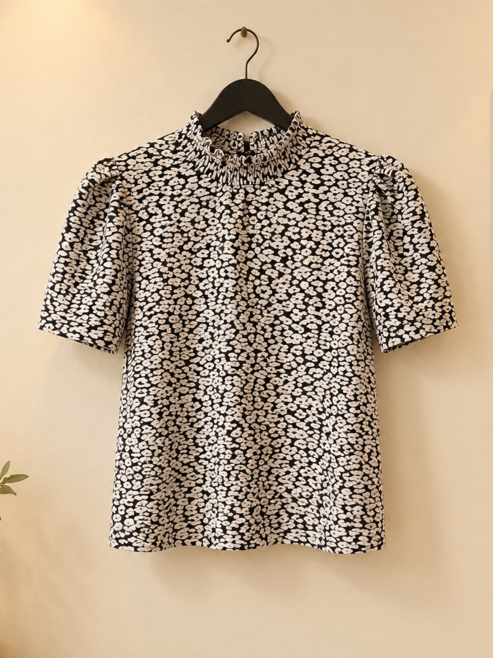 Zara Black & White Floral Smocked-Neck Short Sleeve Blouse